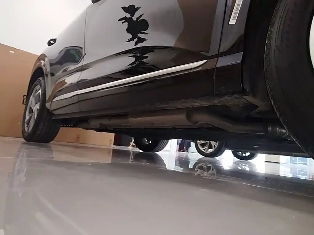 Hongqi Hongqi HS3 PHEV — миниатюра 21
