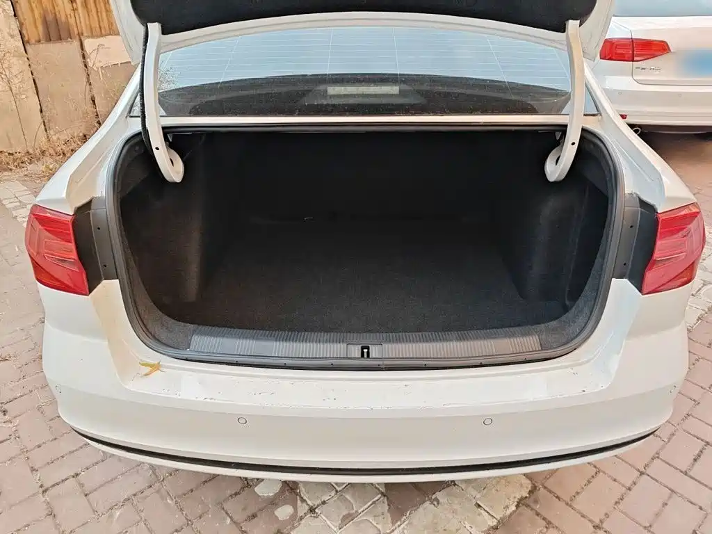 Volkswagen Bora — миниатюра 20
