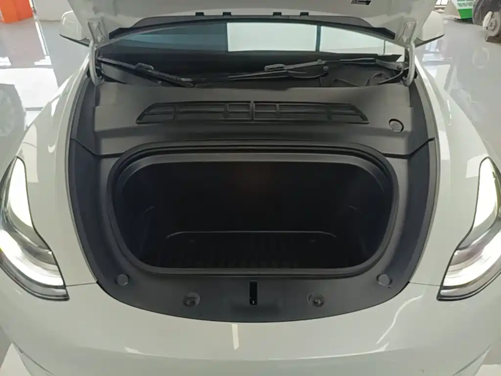 Tesla Model Y — фотографии объявления, Фото 20