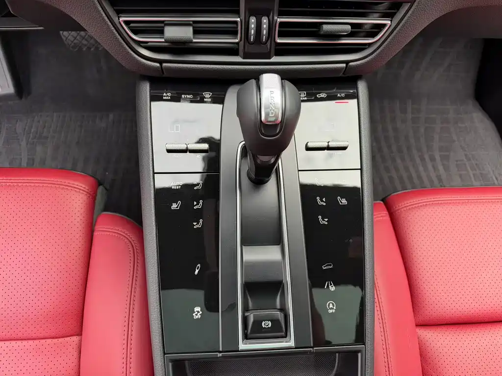 Porsche Macan — миниатюра 3