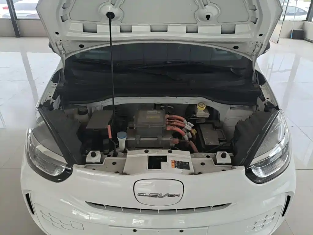 Roewe Clever — миниатюра 20