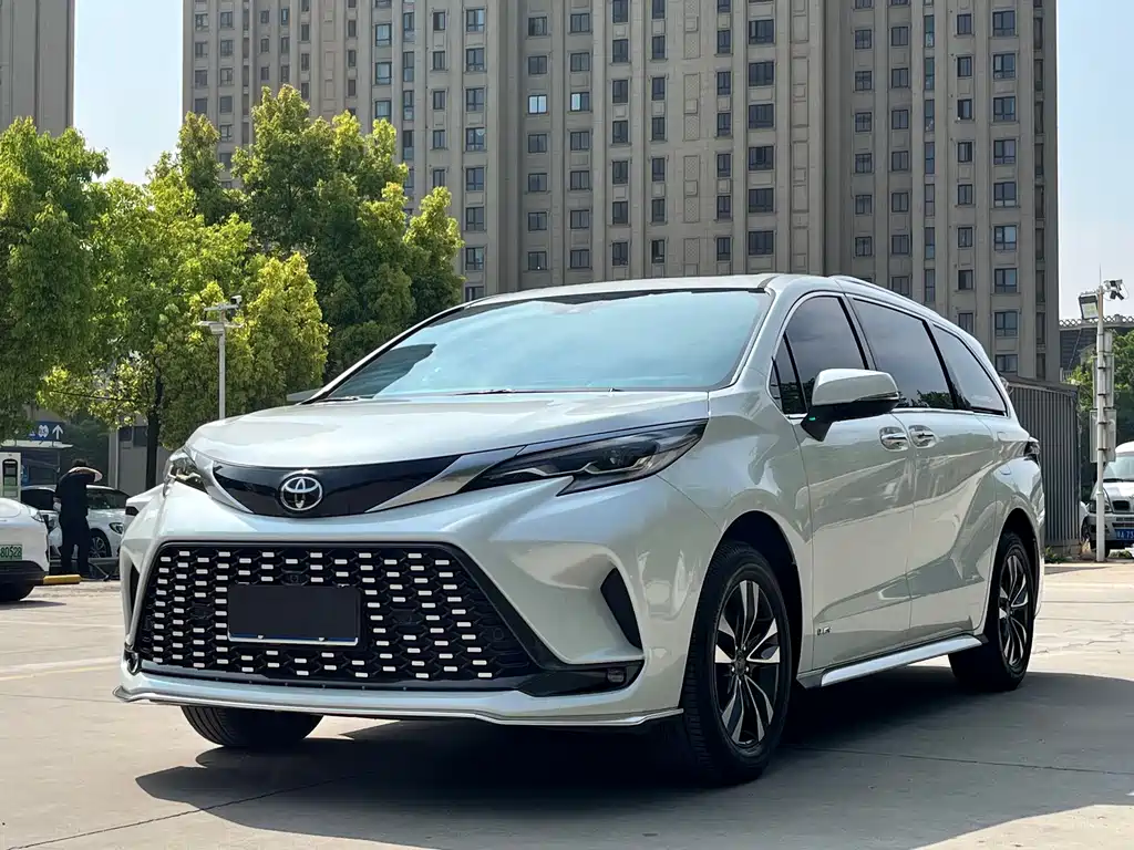 Toyota Granvia 2025