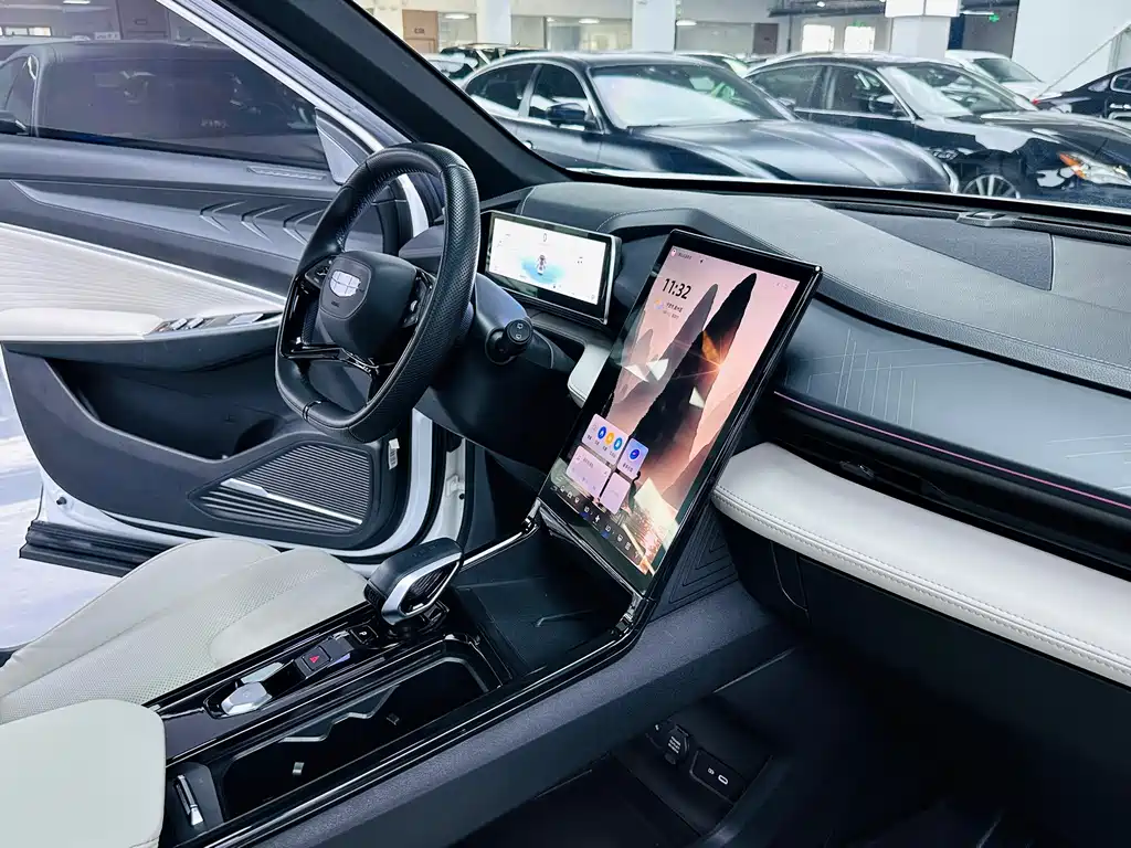 Geely Boyue — миниатюра 7