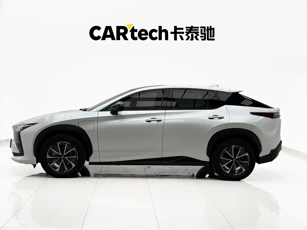 Lexus RZ — миниатюра 3