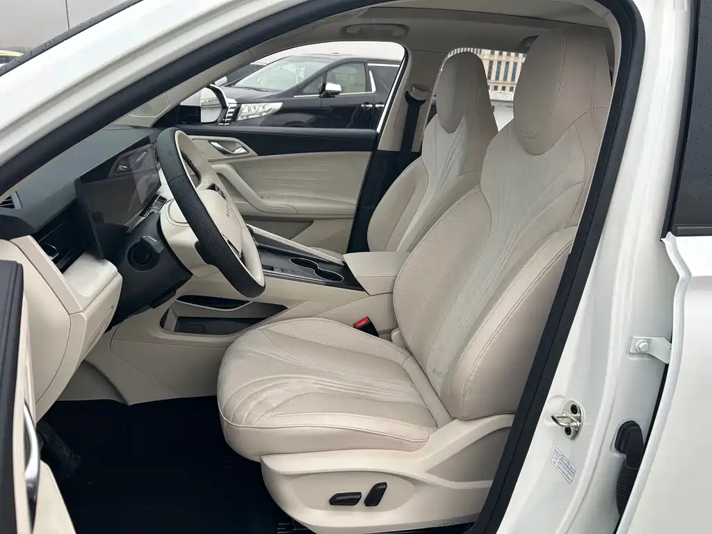 Roewe D5X DMH — миниатюра 9
