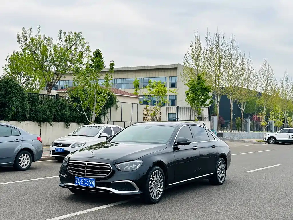 Mercedes-Benz E-Class 2021