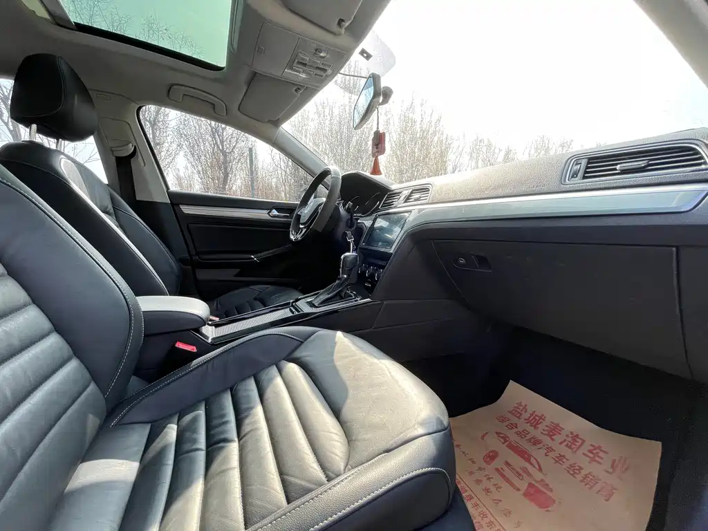Volkswagen Lamando 2017 280TSI DSG Comfort