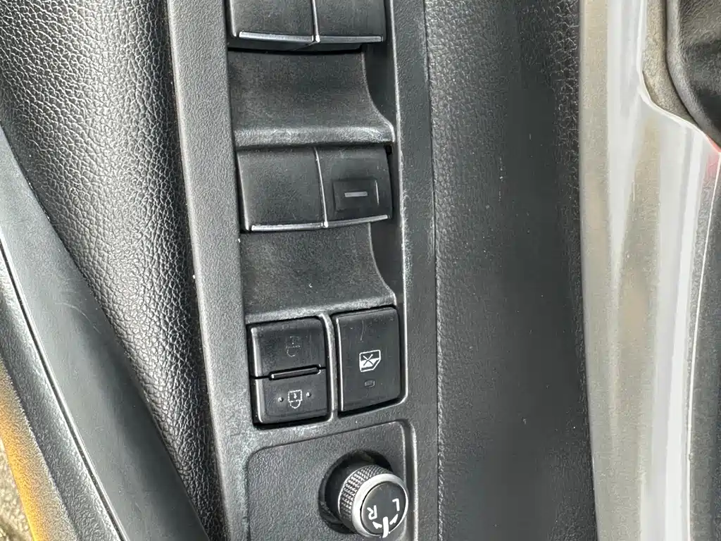 Toyota Corolla — миниатюра 13