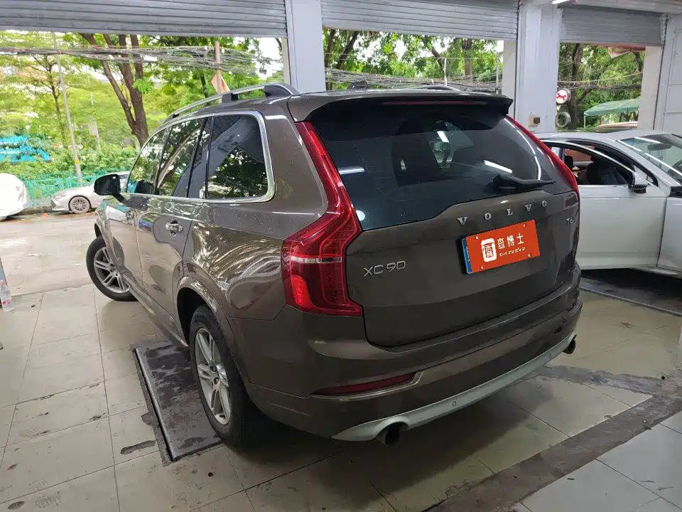 Volvo XC90 — миниатюра 3