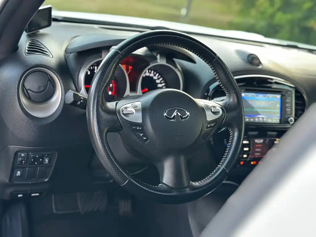 Infiniti ESQ — миниатюра 12