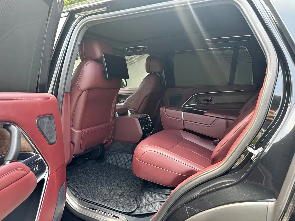 Land Rover Range Rover 2025 3.0 L6 400PS Long Wheelbase