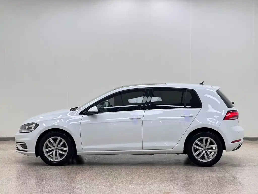 Volkswagen Golf — миниатюра 12