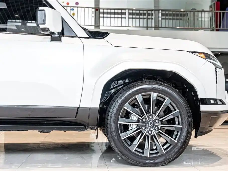 Lexus GX 2024 550