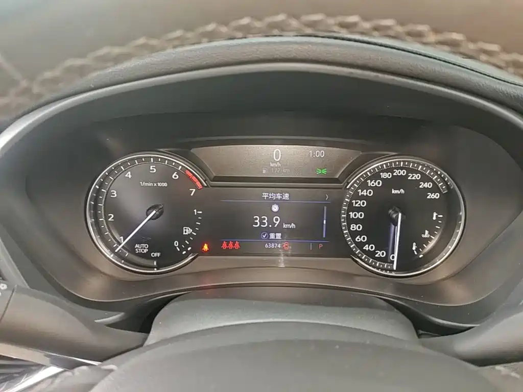 Cadillac XT4 — миниатюра 12