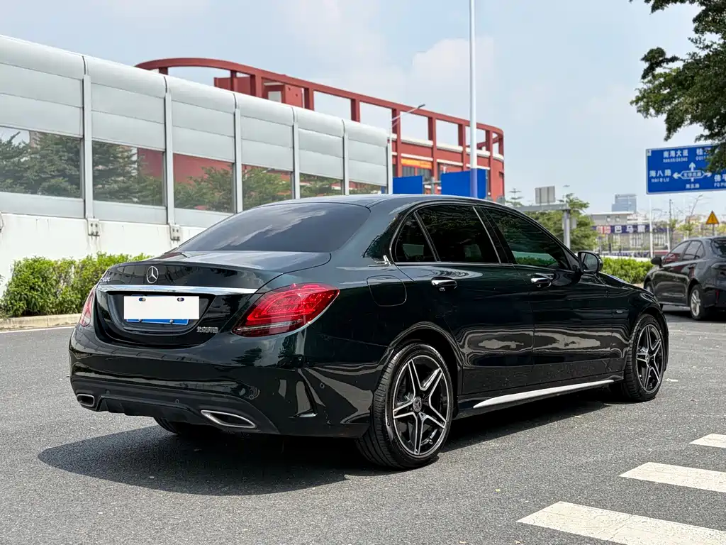 Mercedes-Benz C-Class — миниатюра 10