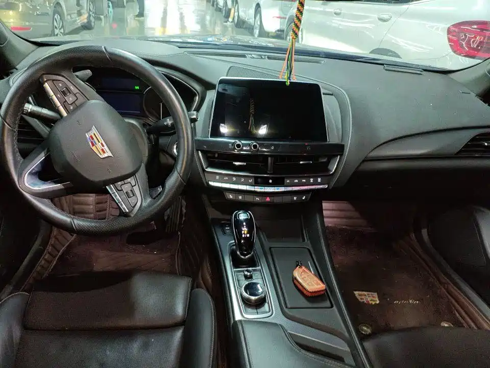 Cadillac CT5 — миниатюра 5