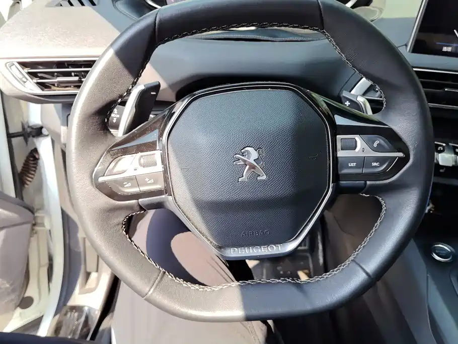 Peugeot 5008 — миниатюра 15