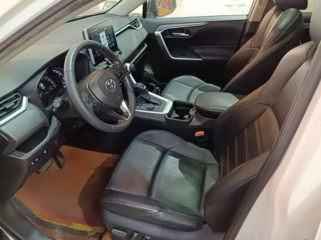 Toyota Wildlander New Energy — миниатюра 15