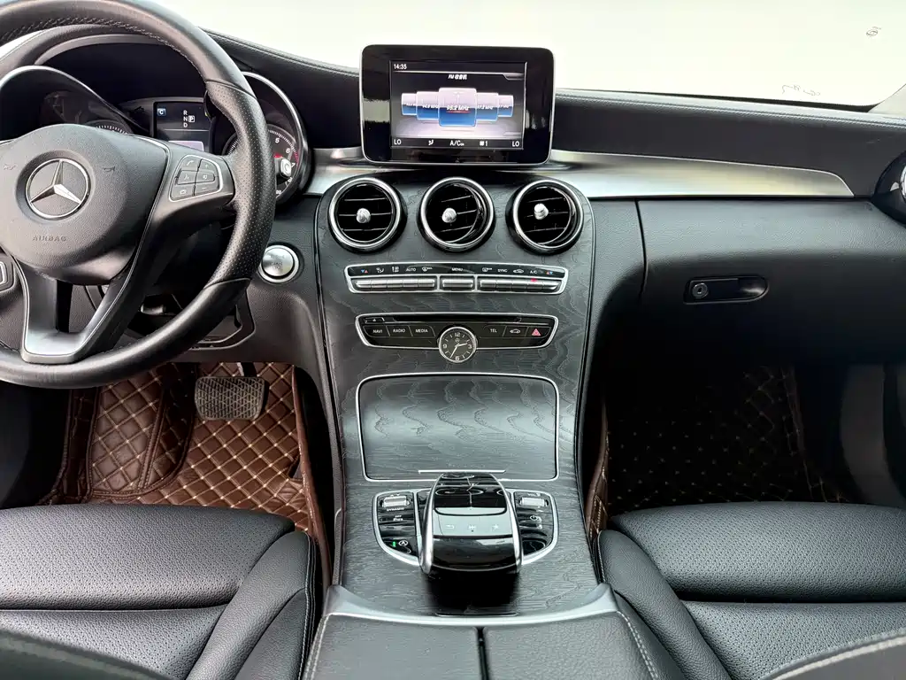Mercedes-Benz C-Class - фото 10