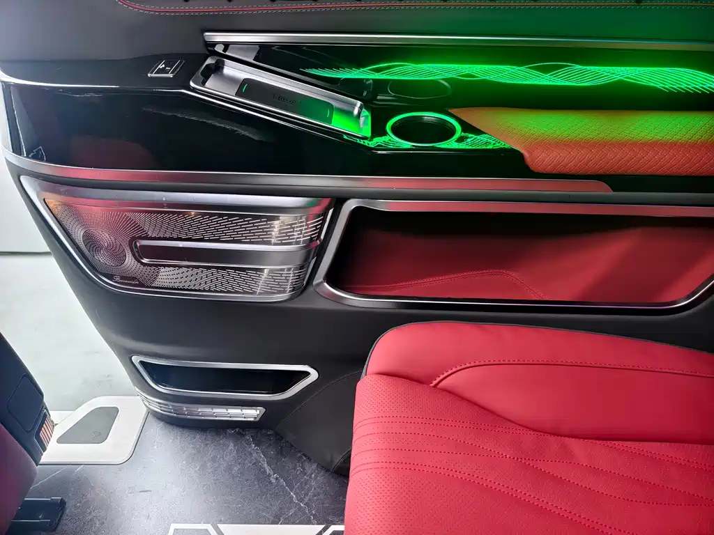 Mercedes-Benz Vito — миниатюра 22