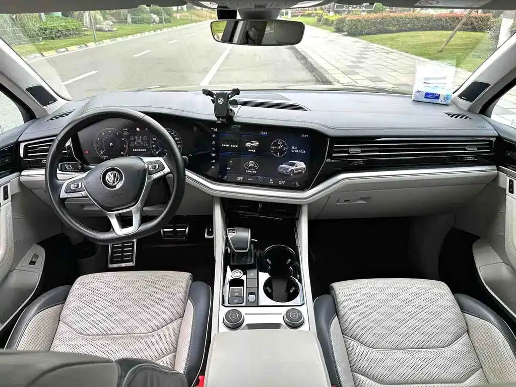 Volkswagen Touareg 2019 3.0TSI VI