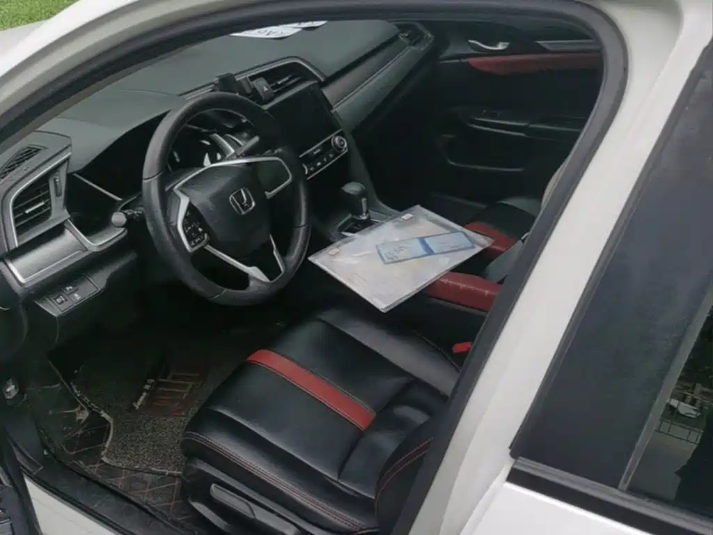 Honda Civic — миниатюра 14