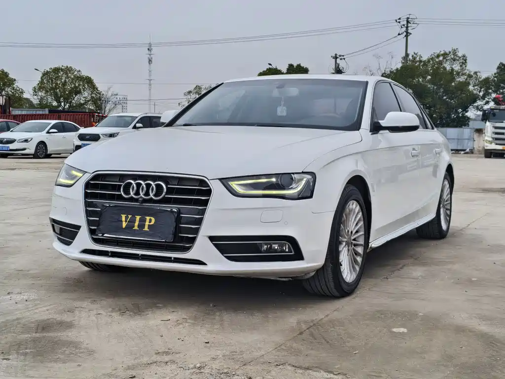 Audi A4L 2015