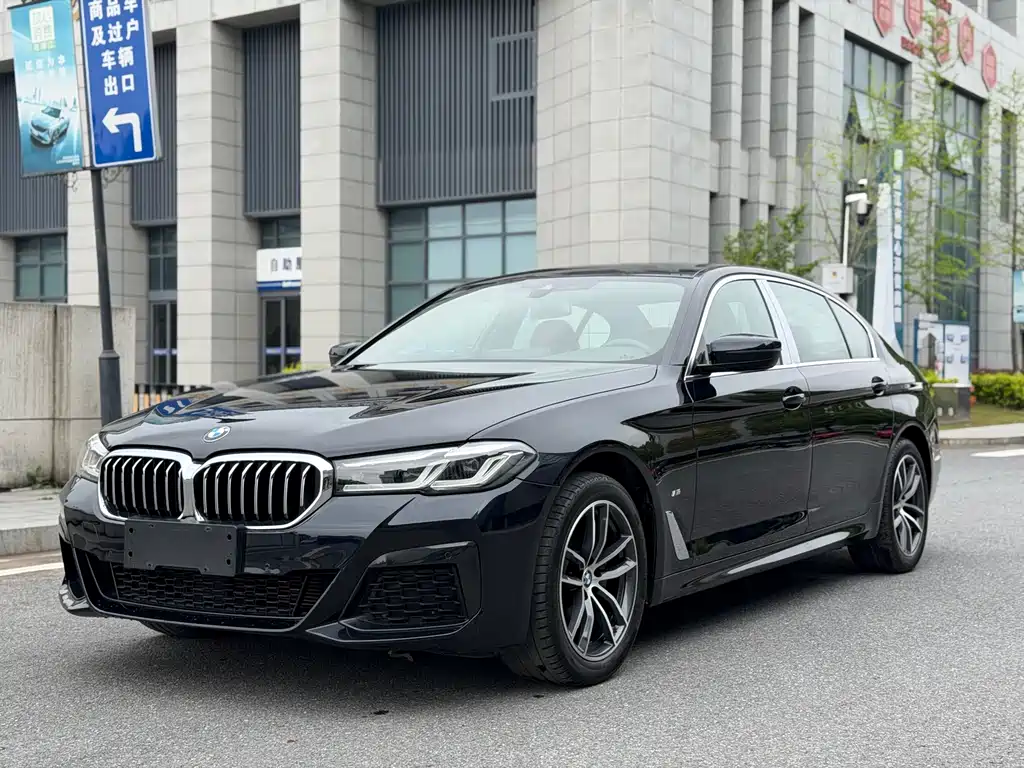 BMW 5 Series 2022