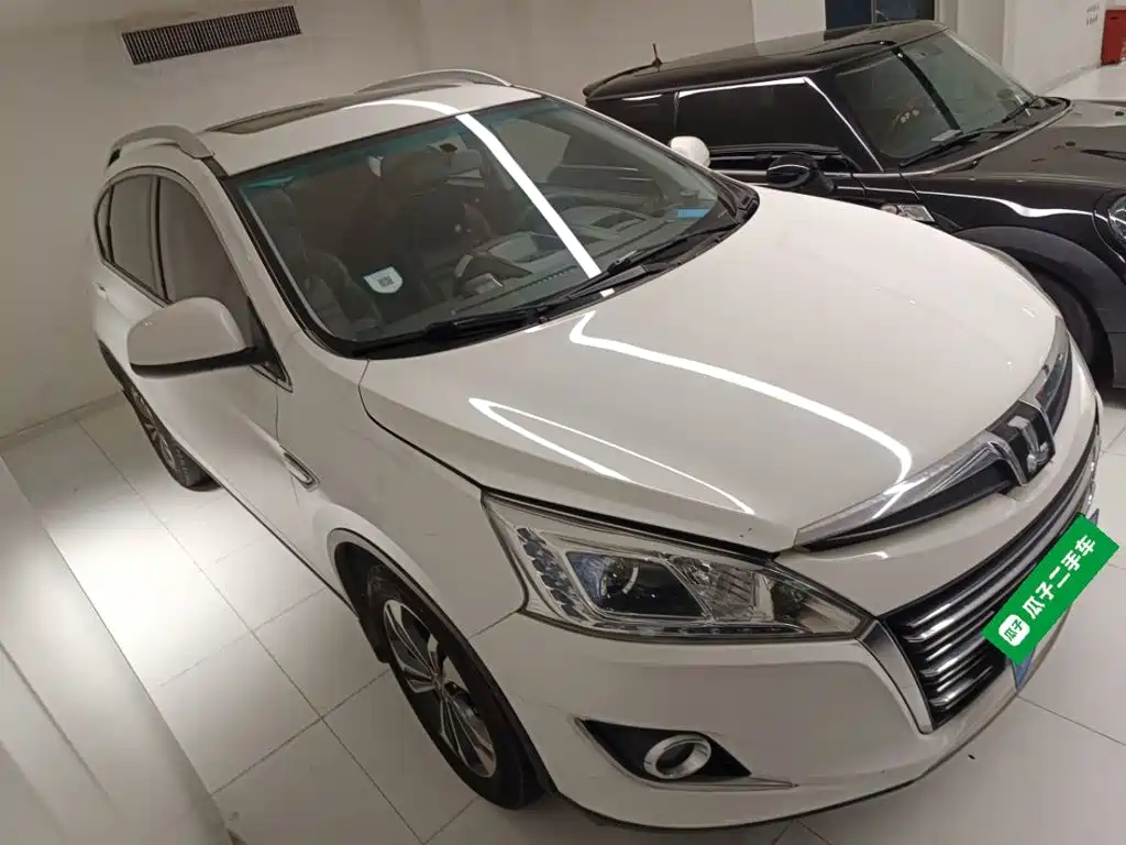 Luxgen U6 — миниатюра 4