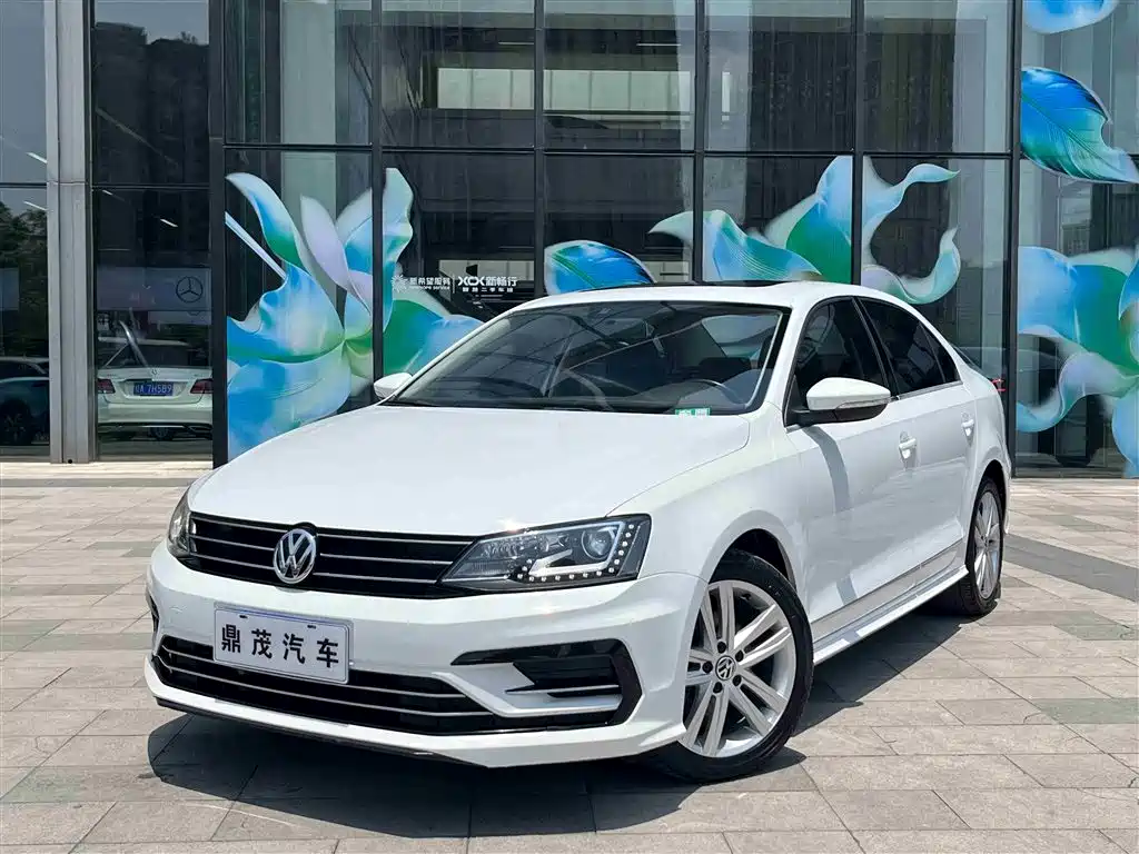 Купить Volkswagen Sagitar