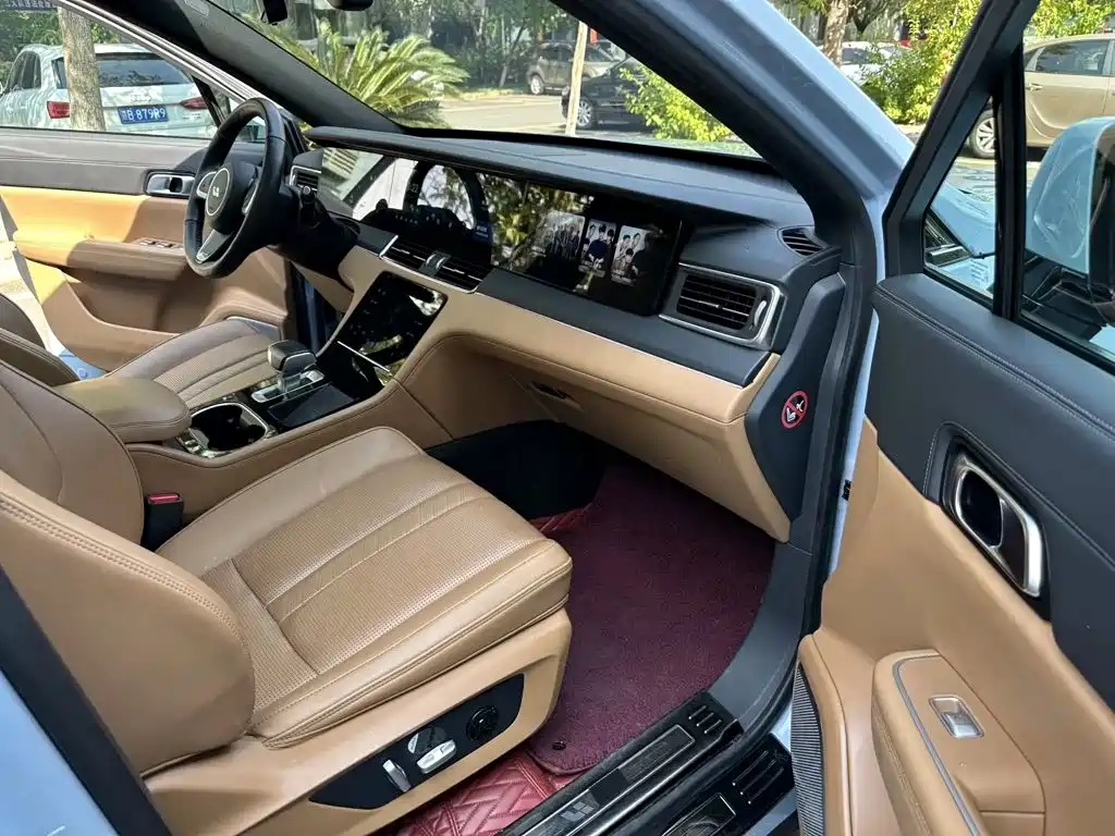 Li Auto Li ONE — миниатюра 10
