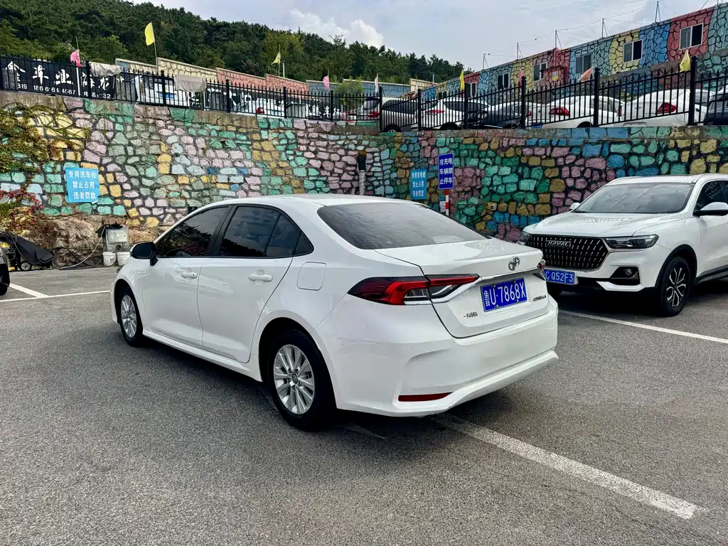 Toyota Corolla — миниатюра 7