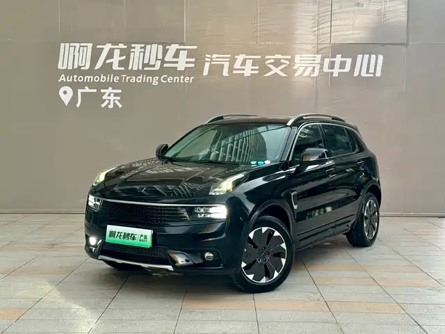 2019 Lynk & Co 01