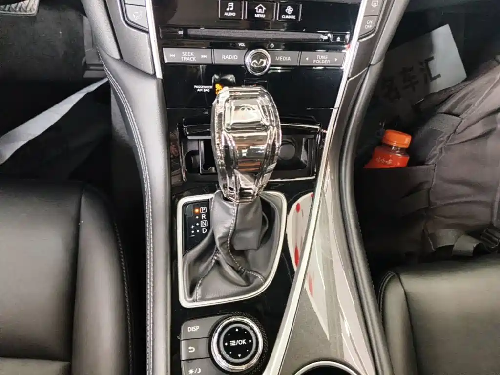 Infiniti Q50L — миниатюра 14