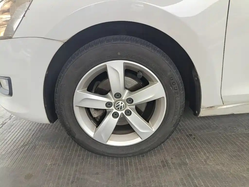 Volkswagen Santana — миниатюра 23