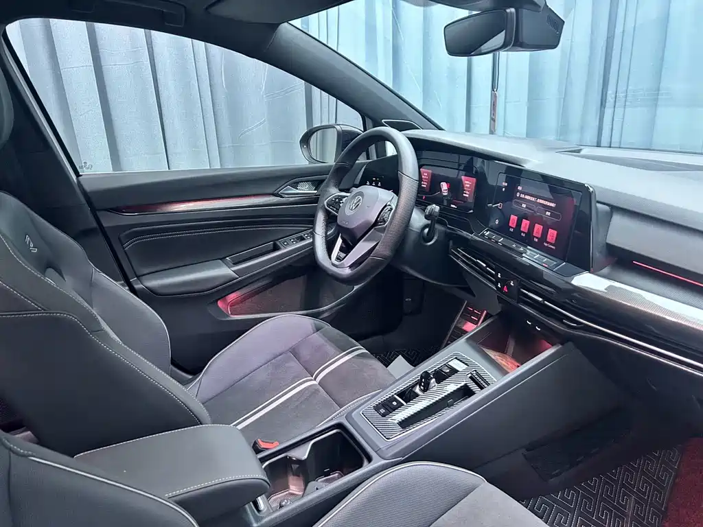 Volkswagen Golf — миниатюра 13