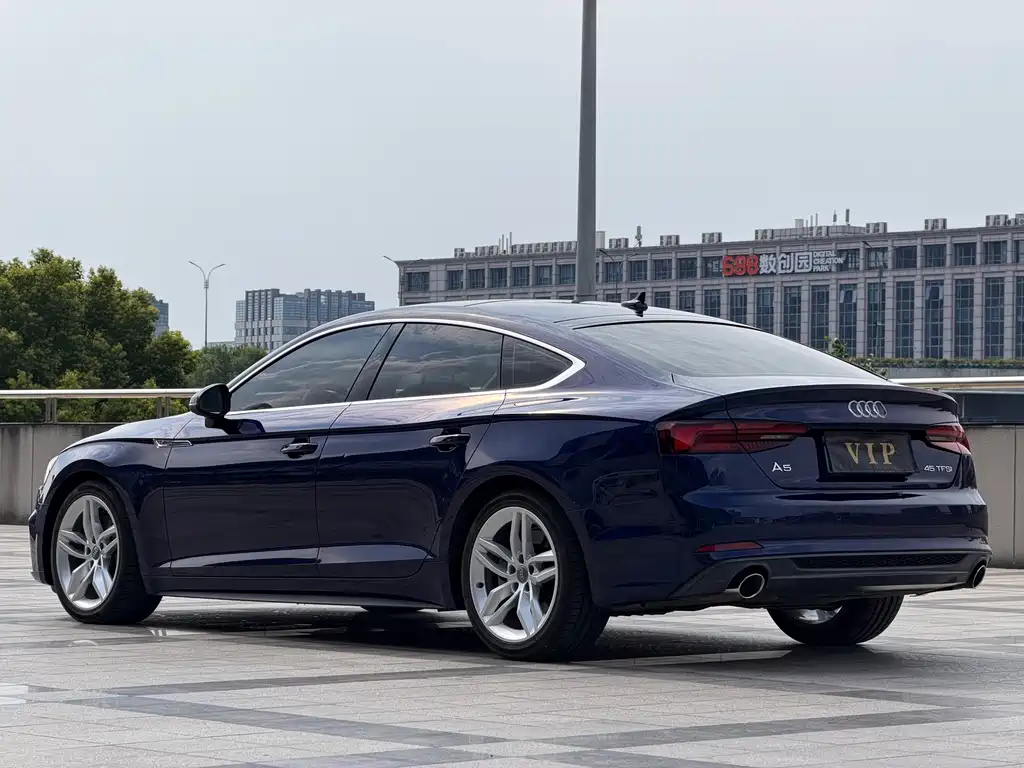 Audi A5 (Import) — миниатюра 10