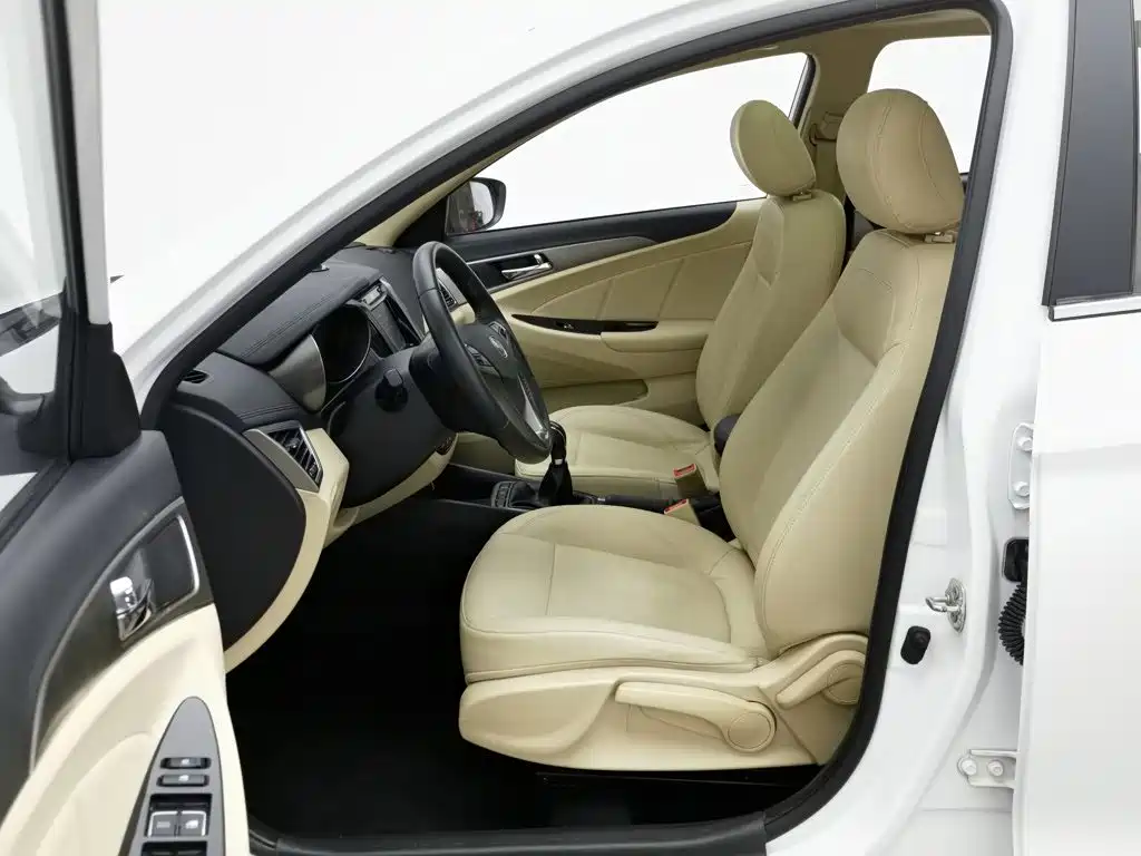 Changan Eado — миниатюра 10