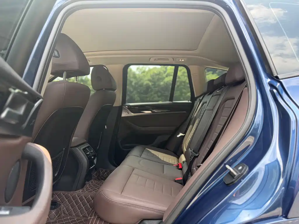 BMW X3 — миниатюра 8