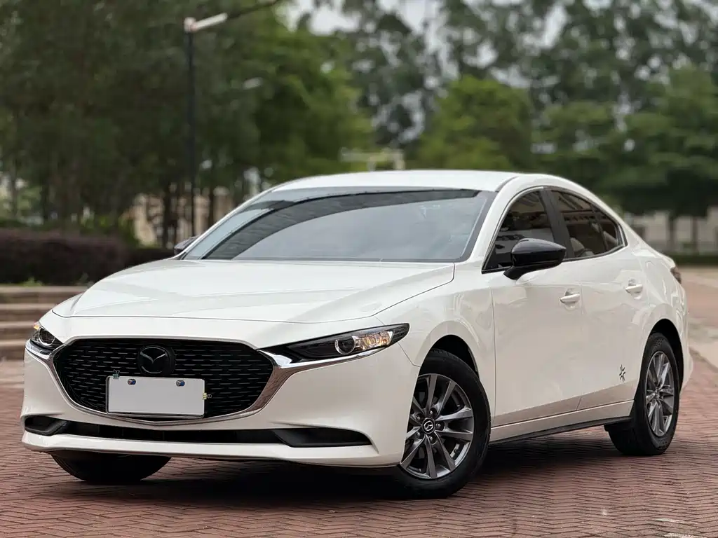 Mazda 3 Axela 2023