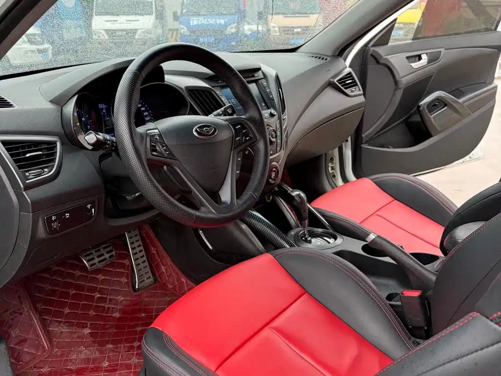 Hyundai Veloster 2012 1.6T AT Premium