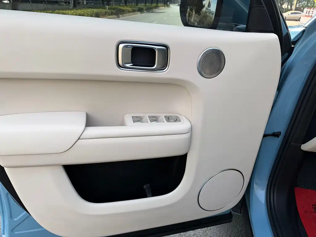 Li Auto Li L8 — миниатюра 13