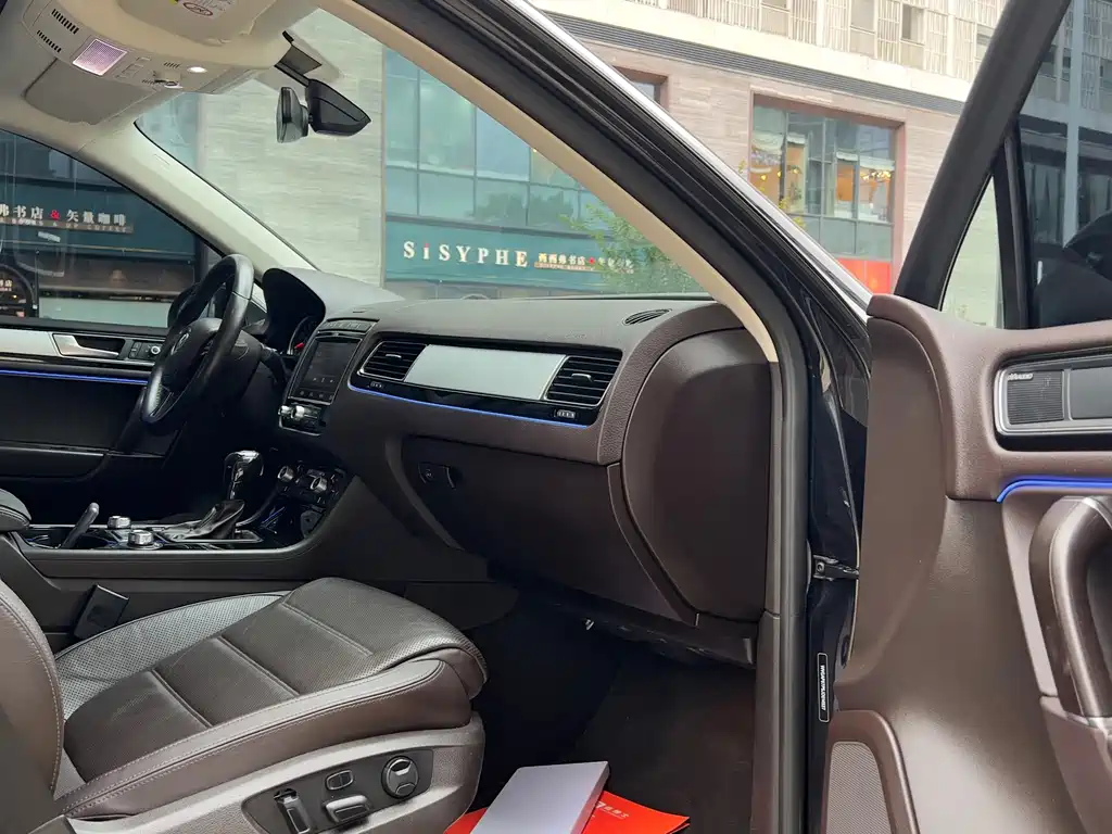 Volkswagen Touareg — миниатюра 15