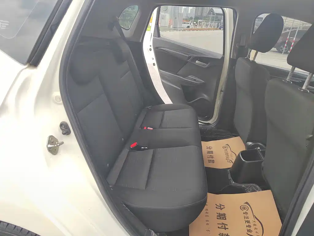 Honda Fit — миниатюра 14