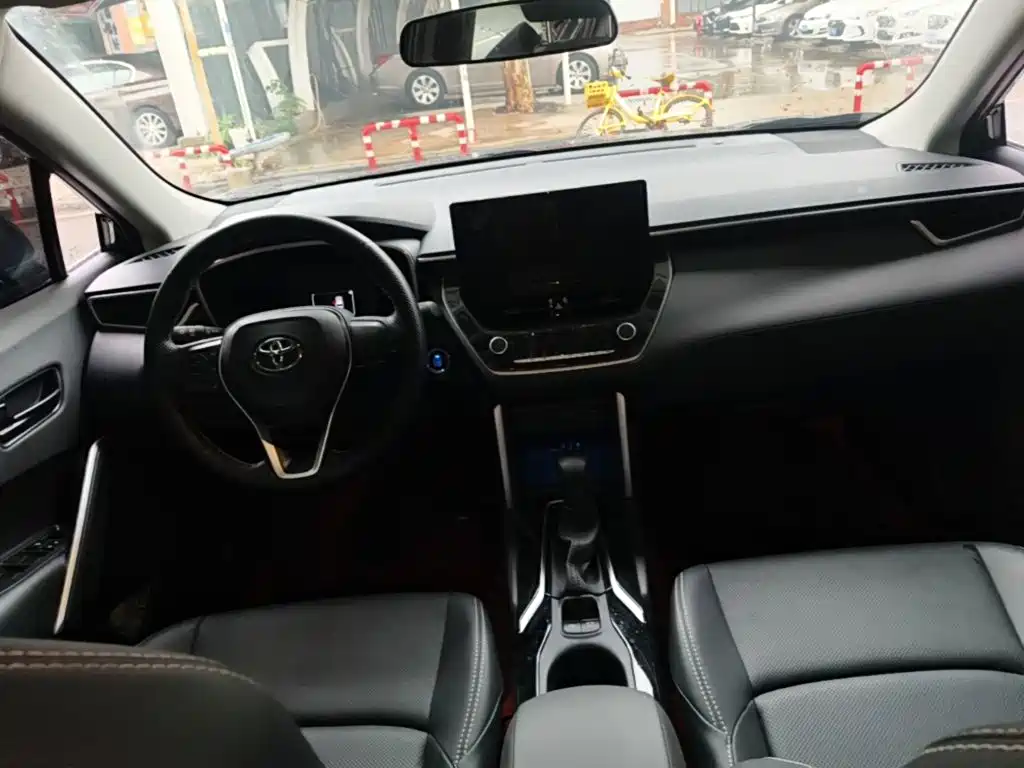 Toyota Frontlander — миниатюра 10