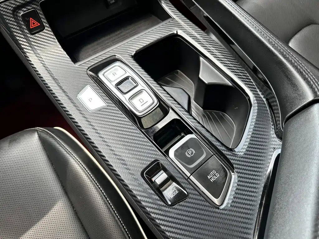 Hyundai Custo 270TGDi LUX Premium Edition, фото 22