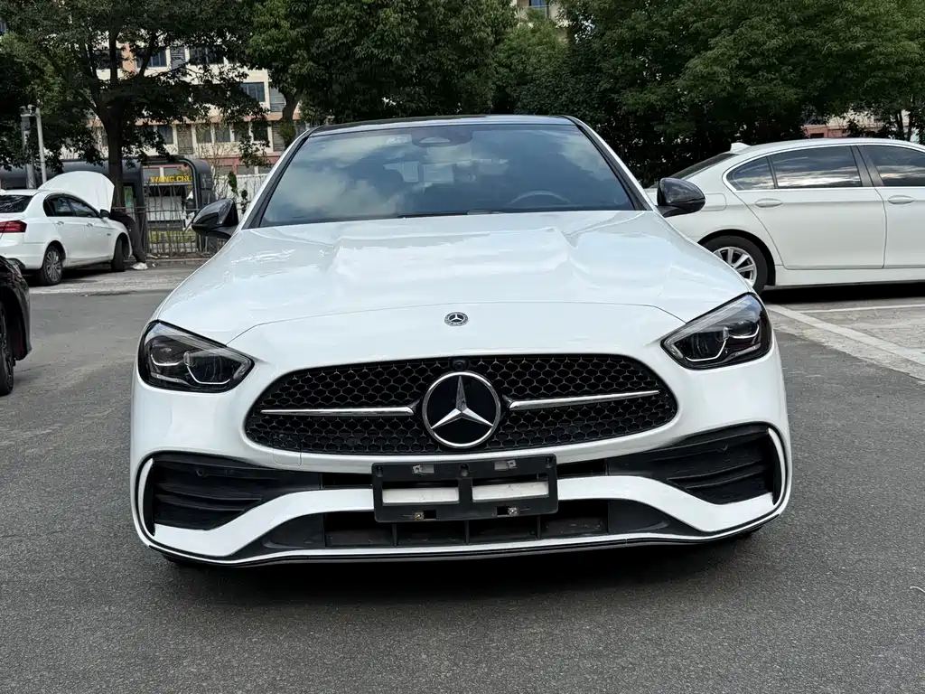Mercedes-Benz C-Class — миниатюра 2