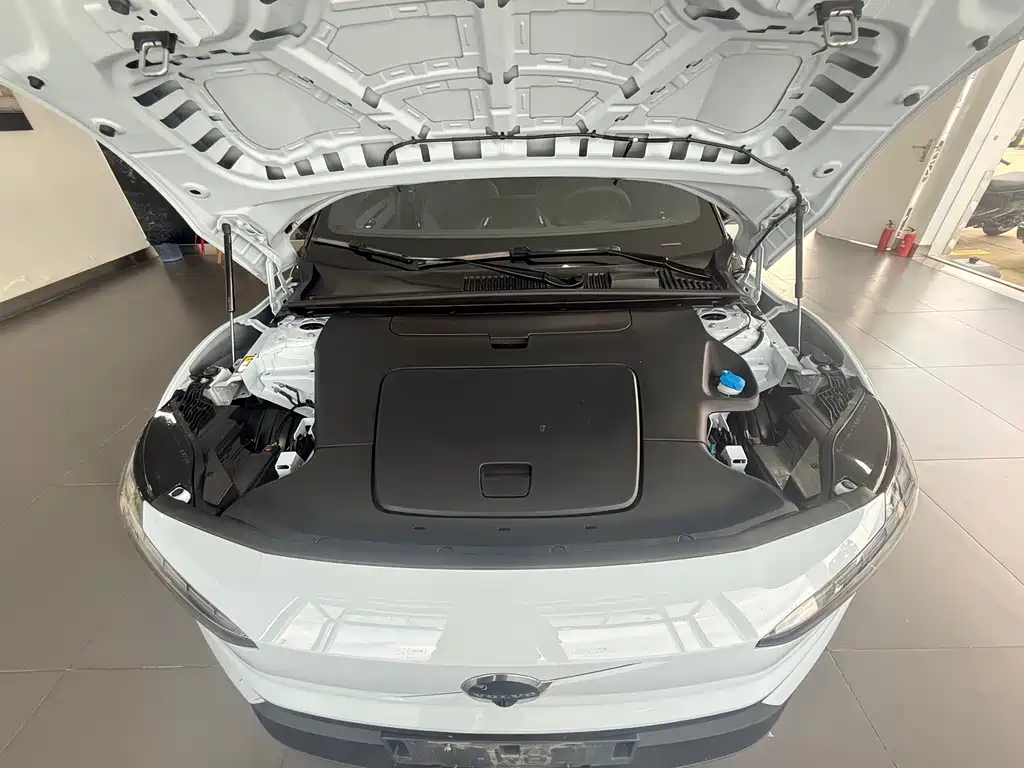 Volvo EX30 — миниатюра 10