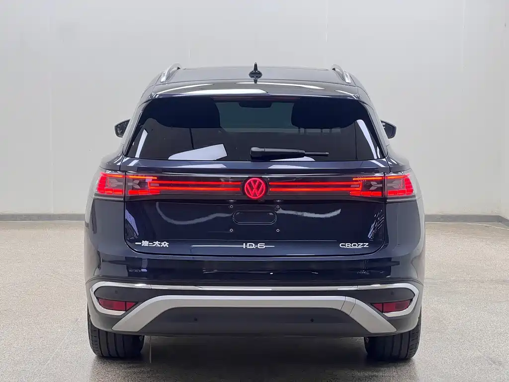 Volkswagen ID.6 Crozz — миниатюра 5