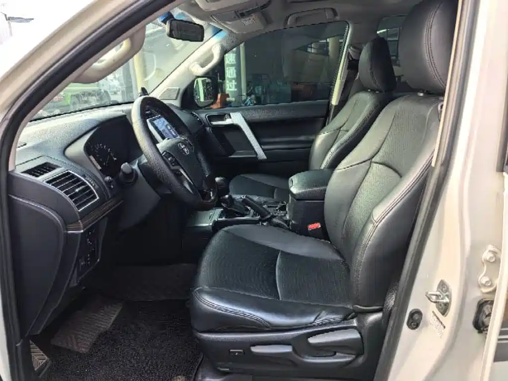 Toyota Land Cruiser Prado 2018 3.5L AT TX